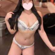 ヒメ日記 2025/12/24 06:30 投稿 もちプルっふわな『おもち』 ESSENCE