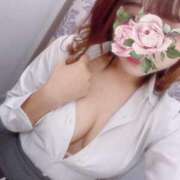 暁　のん あつすぎ😢😔 OLピンクコレクション