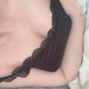 ヒメ日記 2025/04/27 10:19 投稿 えれな 素敵な女の子は好きですか？