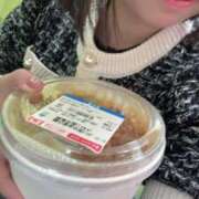 ヒメ日記 2025/11/09 15:48 投稿 えれな 素敵な女の子は好きですか？