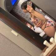 ヒメ日記 2026/02/08 18:42 投稿 えれな 素敵な女の子は好きですか？