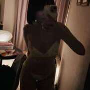 ヒメ日記 2026/02/19 16:27 投稿 えれな 素敵な女の子は好きですか？