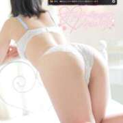 ヒメ日記 2026/07/18 04:33 投稿 えれな 素敵な女の子は好きですか？