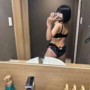 ヒメ日記 2026/07/31 19:29 投稿 えれな 素敵な女の子は好きですか？