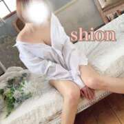 ヒメ日記 2025/10/13 22:29 投稿 しおん 赤坂添い寝女子