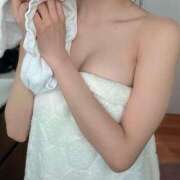 ヒメ日記 2025/05/08 20:29 投稿 スミレ On a best（オンナベスト）