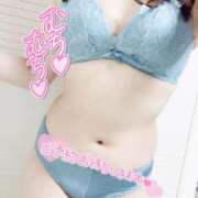 ヒメ日記 2025/10/28 07:17 投稿 早川ゆみり 全裸革命orおもいっきり痴漢電車