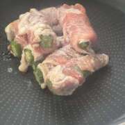 優里 じゅーじゅー(*´꒳`*) ももいろワイフ(久喜)