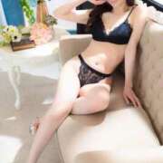 ヒメ日記 2025/11/29 07:45 投稿 しゅく 翡翠の夢