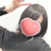 りり こんばんは〜🤍りりです コスパラ(梅田)