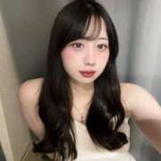 ゆき 🤍出勤🤍 E+アイドルスクール新宿・歌舞伎町店