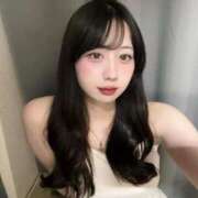 ゆき 🤍出勤🤍 E+アイドルスクール新宿・歌舞伎町店