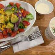 ヒメ日記 2025/08/05 16:27 投稿 かな 逢って30秒で即尺