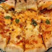 ララ 🍕🍕🍕 ナンバーゼロハチイチ