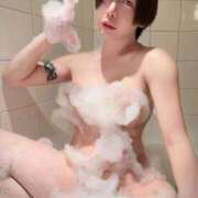 ひなた結衣(ニューハーフ） 泡泡全裸…♡ 人妻生レンタル