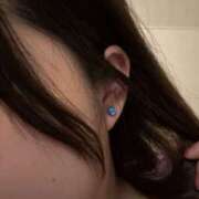 なお 新しいピアス✨️ ケープエンジェル