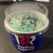 らぱん アイスは圧倒的チョコミント派🍨 ハピネス東京