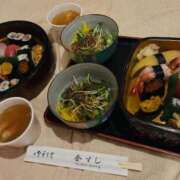 ゆいな 👩‍💻💦 Versailles