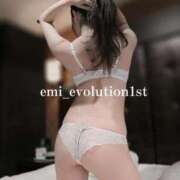 エミ 出勤🩵 Evolution1st キタ兎我野店