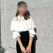 星野 那由 カフェラテほっと一息☕️💗 ティアリズム代官山