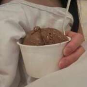 るる アイス食べる？私は食べるよ🍨 渋谷くいーんず