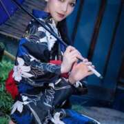 鳳葵妃 📝夏らしい事を感じれない。 Versailles