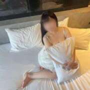 こなつ 忘れものセンター🪄︎︎ The White