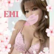 えみ Yさま、Wさま、Yさま昨日はありがとうございました💕 完熟ばなな千葉店