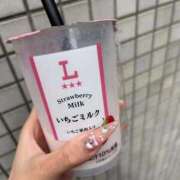 ヒメ日記 2025/09/23 17:42 投稿 木内りんご 全裸美女からのカゲキな誘惑