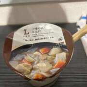 ヒメ日記 2025/11/18 10:11 投稿 木内りんご 全裸美女からのカゲキな誘惑