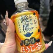 ヒメ日記 2025/12/17 16:37 投稿 木内りんご 全裸美女からのカゲキな誘惑