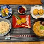 ヒメ日記 2025/11/28 04:45 投稿 桜庭 ひより RANUNCULUS(ラナンキュラス)