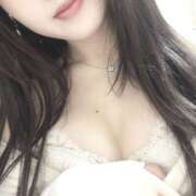 つき 3月前半の出勤🐰ྀི🤍 横浜人妻セレブリティ（ユメオト）