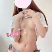 はな 𝐡𝐨𝐥𝐢𝐝𝐚𝐲💫 ノーパンエステ!?絶頂させる天使たち