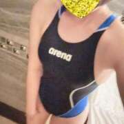 ヒメ日記 2025/08/02 12:23 投稿 【さや】清楚な癒し系美女♪ コーチと私と、ビート板･･･