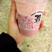 【さや】清楚な癒し系美女♪ 昨日のハッピーもぐもぐっ❣️ コーチと私と、ビート板･･･