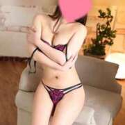 ♪沢尻♪ 私みたいと手に取って 奥にあった想いと一緒に握り潰したの 大丈夫　大丈夫 水色りぼん