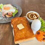 みなみ モーニング、美味しいよ👍 完熟ばなな八王子