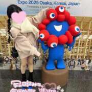 ヒメ日記 2025/10/13 15:49 投稿 出会ってからキスまで5秒『ねむ』 ESSENCE