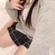 ヒメ日記 2025/05/22 12:00 投稿 ミモザ 飾窓