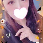 ヒメ日記 2025/10/15 14:00 投稿 ミモザ 飾窓