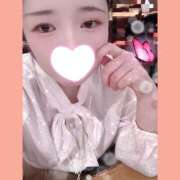 ヒメ日記 2025/11/01 16:41 投稿 ミモザ 飾窓