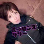 ヒメ日記 2025/05/03 23:33 投稿 NewWorldだ『リリー』 ESSENCE