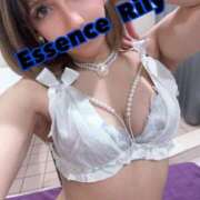 ヒメ日記 2025/07/23 20:14 投稿 NewWorldだ『リリー』 ESSENCE