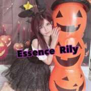 ヒメ日記 2025/10/24 13:23 投稿 NewWorldだ『リリー』 ESSENCE