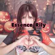 ヒメ日記 2025/10/25 05:18 投稿 NewWorldだ『リリー』 ESSENCE