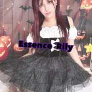 ヒメ日記 2025/10/27 12:04 投稿 NewWorldだ『リリー』 ESSENCE