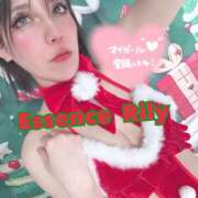 NewWorldだ『リリー』 出勤です😎！ ESSENCE