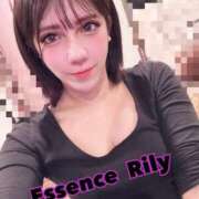 ヒメ日記 2025/12/27 06:13 投稿 NewWorldだ『リリー』 ESSENCE