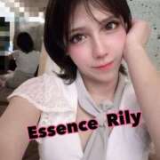 ヒメ日記 2025/12/30 19:54 投稿 NewWorldだ『リリー』 ESSENCE